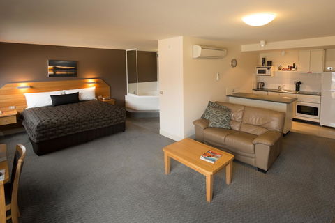 The Old Woolstore Apartment Hotel - Your Accommodation 25