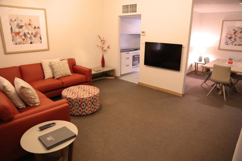 Salamanca Inn - Your Accommodation 8
