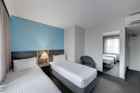 Travelodge Hotel Hobart - Your Accommodation 11