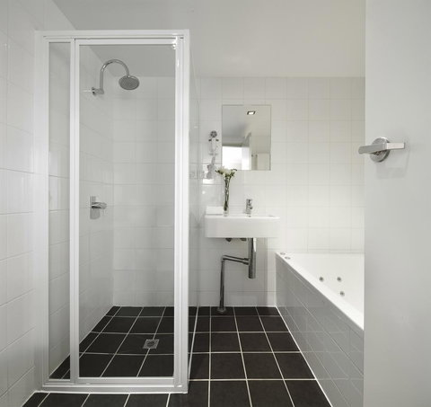 Travelodge Hotel Hobart - Your Accommodation 4