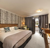 The Waterfront Wynyard - Your Accommodation