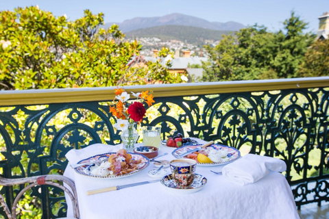 The Corinda Collection - Your Accommodation 6