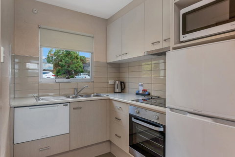 Bay View Villas - Your Accommodation 35
