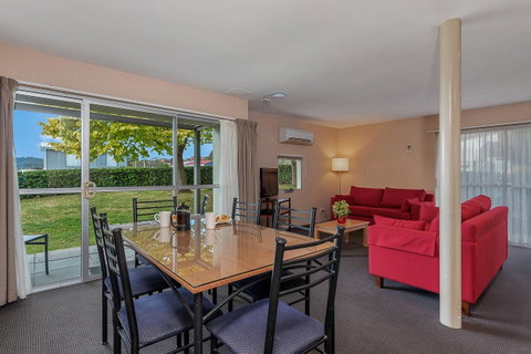Bay View Villas - Your Accommodation 10