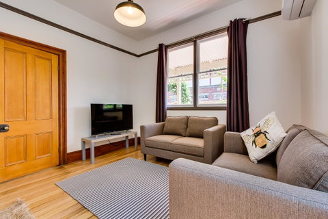 Rosehaven Cottage - Your Accommodation 10
