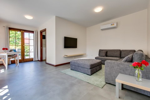 Rosehaven Cottage - Your Accommodation 4