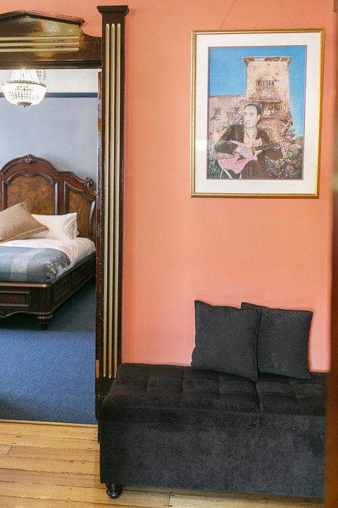 Insomnia On Elizabeth - Your Accommodation 18