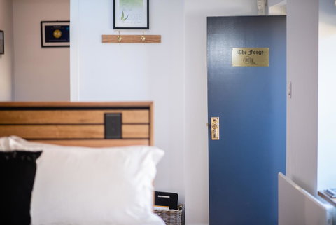 Sanctum Boutique Apartments - Your Accommodation 9