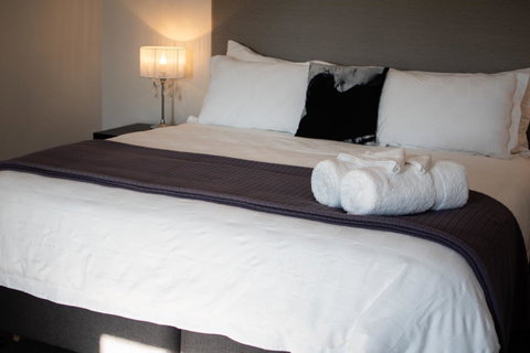 Sanctum Boutique Apartments - Your Accommodation 40