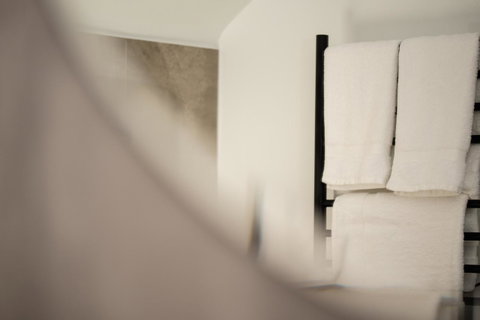 Sanctum Boutique Apartments - Your Accommodation 20
