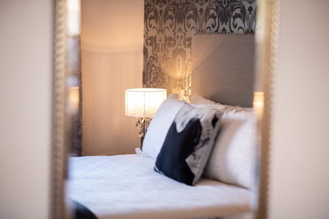 Sanctum Boutique Apartments - Your Accommodation 29