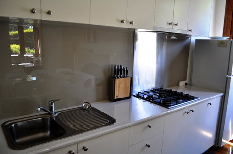 Belton Apartments-Hedge Cottage - Your Accommodation 18