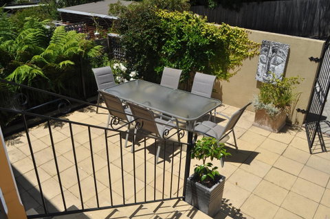 Belton Apartments-Hedge Cottage - Your Accommodation 33