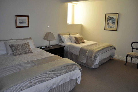 Belton Apartments-Hedge Cottage - Your Accommodation 27