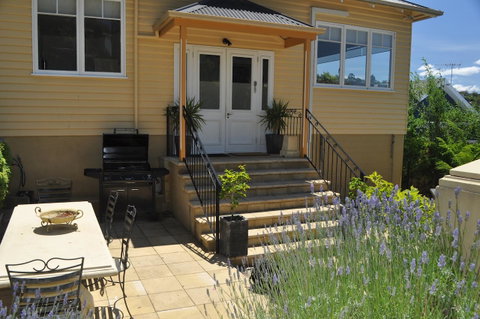 Belton Apartments-Hedge Cottage - Your Accommodation 29