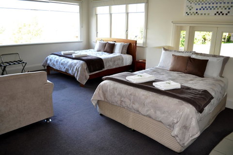 Belton Apartments-Hedge Cottage - Your Accommodation 17