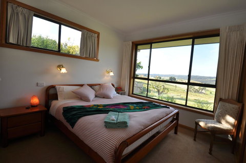 Plovers Ridge Country Retreat - Your Accommodation 1