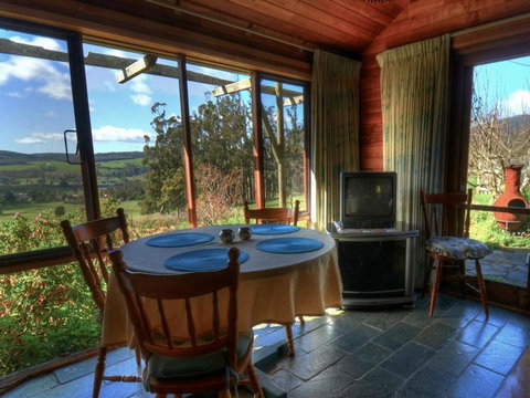 Plovers Ridge Country Retreat - Your Accommodation 6