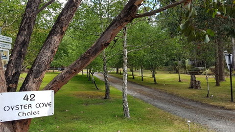 Oyster Cove Chalet - Your Accommodation 14