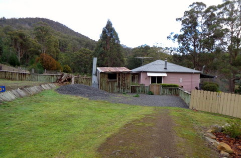 Post House Cottage - Your Accommodation 18