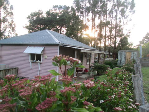 Post House Cottage - Your Accommodation 20