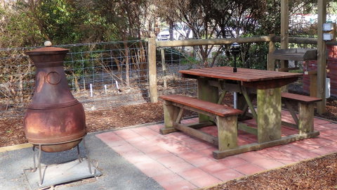 Karoola Cottage Self Contained - Your Accommodation 24