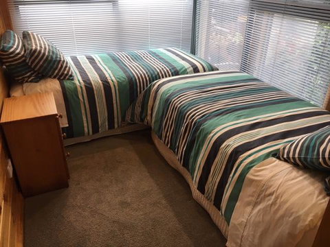 Karoola Cottage Self Contained - Your Accommodation 9