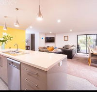 Euphoria House - Your Accommodation