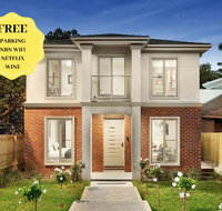 NEW Inner Melb Luxury Modern Grand Holiday House - Great Location Wifi Parking - Your Accommodation
