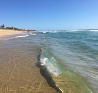 NEW UPMARKET COMFORTABLE 2 Bed 2 Bath OCEAN VIEWS 250m to BUDDINA BEACH - Your Accommodation