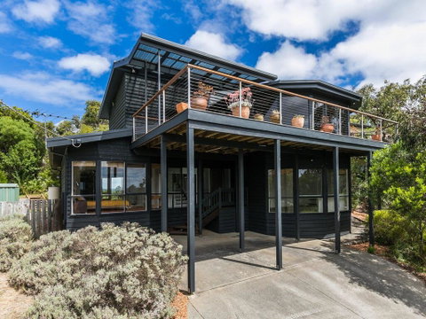 NICHE ON NOBLE - Ever Changing Vista - Your Accommodation 0