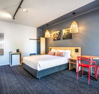 Nightcap at Gateway Hotel - Your Accommodation