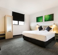 Nightcap at St Albans Hotel - Your Accommodation