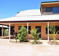 Ningaloo Breeze Villa 2 - 3 Bedroom Fully Self-Contained Holiday Accommodation - Your Accommodation