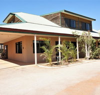 Ningaloo Breeze Villa 4 - 3 Bedroom Fully Self-Contained Holiday Accommodation - Your Accommodation