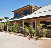 Ningaloo Breeze Villa 7 - 3 Bedroom Fully Self-Contained Holiday Accommodation - Your Accommodation