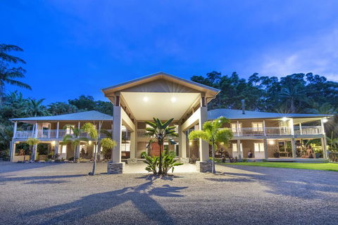 Noosa Haven - Your Accommodation 1