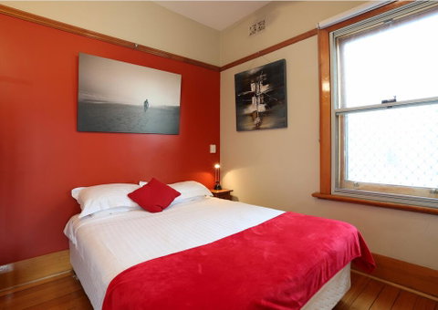 North Hobart Apartments - Your Accommodation 1