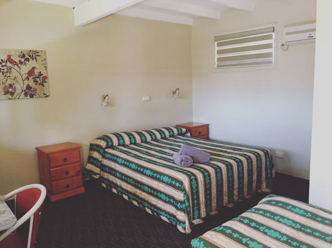 Oasis Motel - Your Accommodation 0