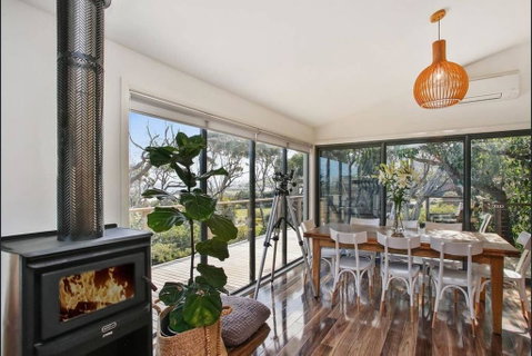 OCEAN ESCAPE - The Ultimate Luxury Beach House - Your Accommodation 0