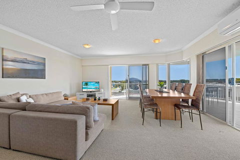 Ocean View 3 Bedroom Apartment - Your Accommodation 1