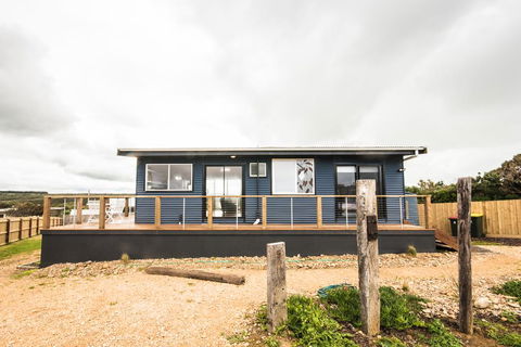 Ocean View Getaway - Your Accommodation 0