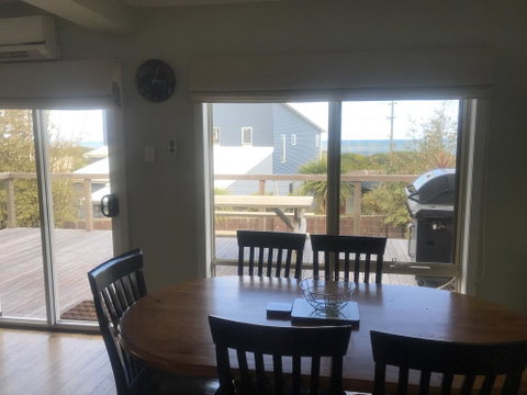 OCEAN VIEWS - Your Accommodation 3