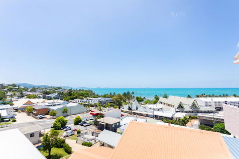 OCEAN VIEWS 10 - Your Accommodation 2