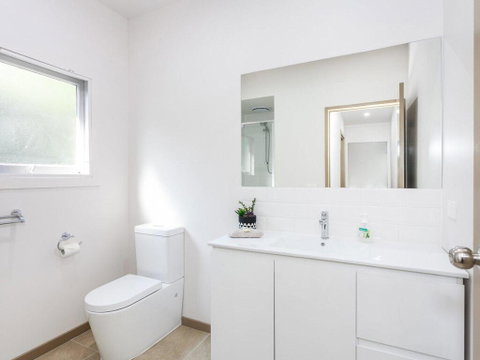 OCEANS 12 - ANGLESEA - Your Accommodation 2