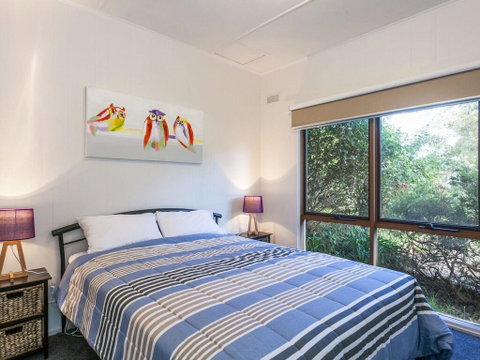 OCEANS 12 - ANGLESEA - Your Accommodation 1