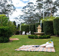 Old Mansfield Loft - gardens gazebo and getaways - Your Accommodation