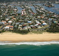 Oomoo 27b - 4 BDRM Townhouse - Close to Beaches - Your Accommodation