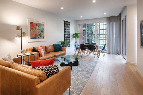 Orange Stay Townhouses - Your Accommodation 3