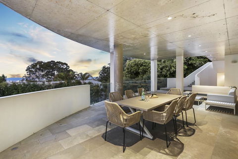 Orme Road Vista - Your Accommodation 3